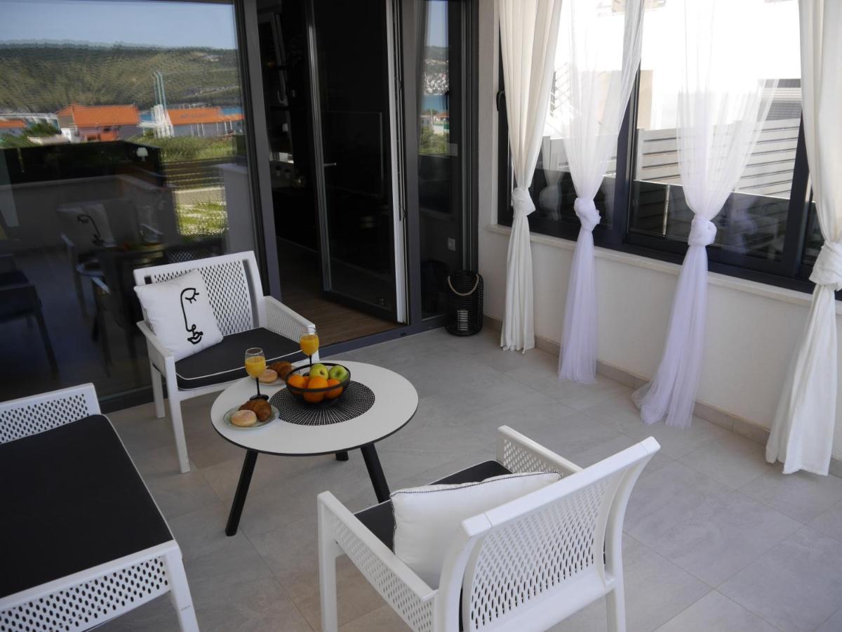 Apartment "Mon Ami" Трогир Экстерьер фото